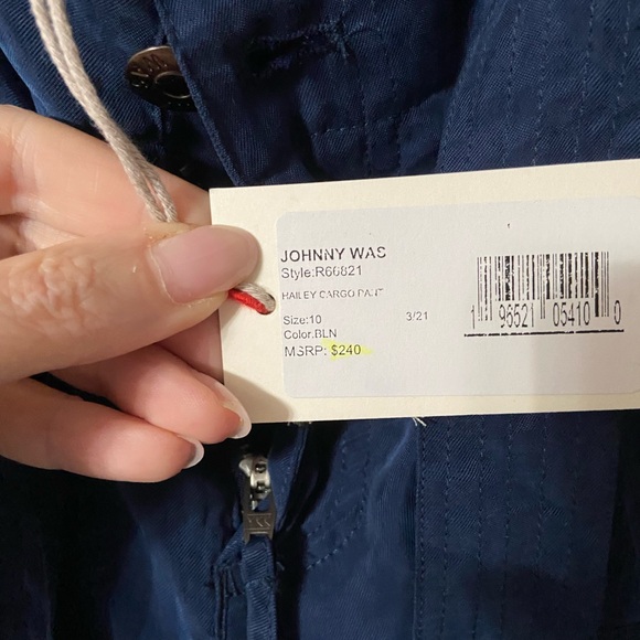 Johnny Was new with tags silky cargo pants - Picture 2 of 4